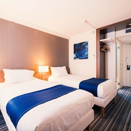 Holiday Inn Express Lille Centre By Ihg מראה חיצוני תמונה