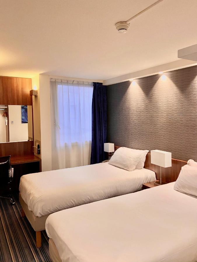 Holiday Inn Express Lille Centre By Ihg מראה חיצוני תמונה