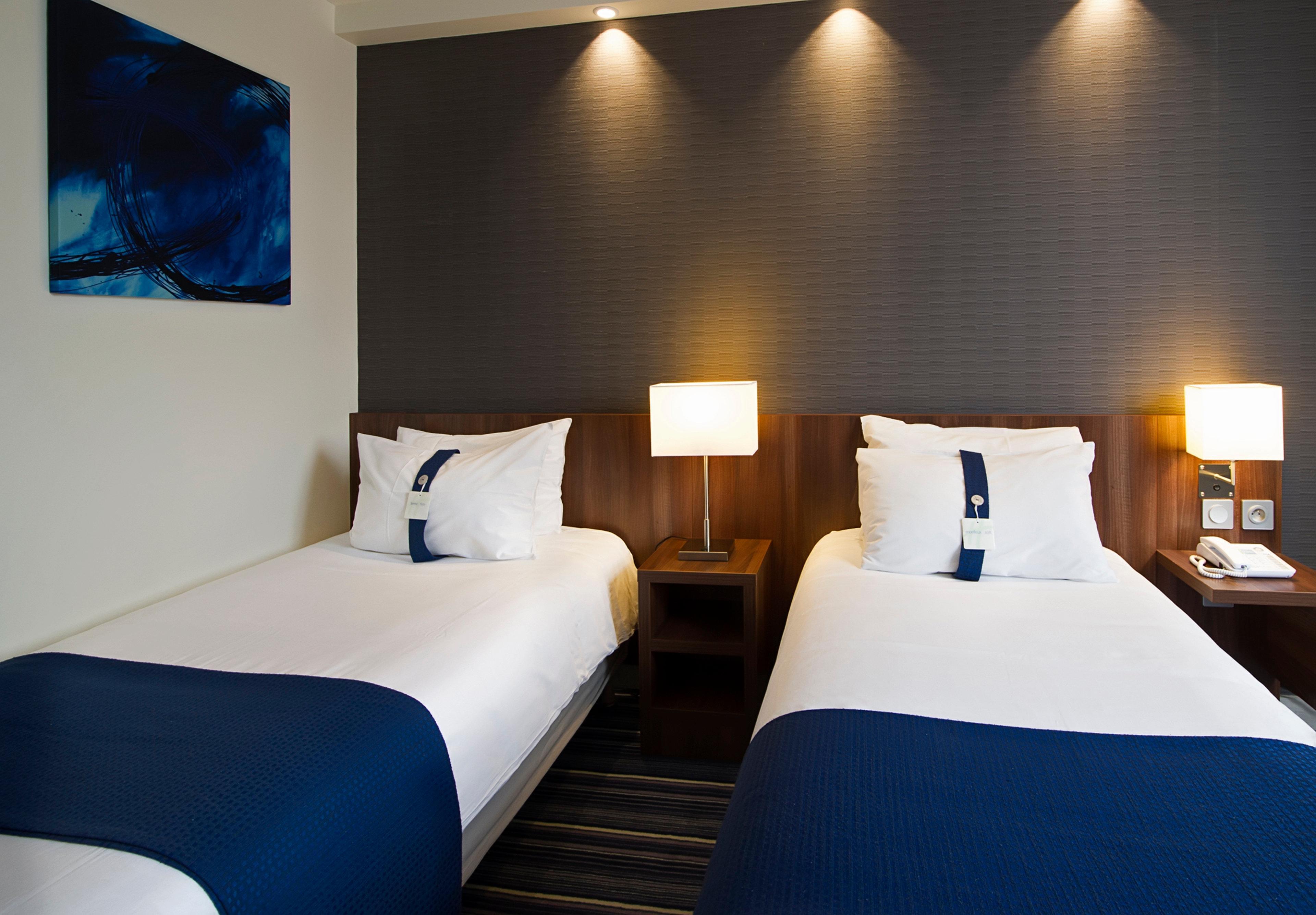 Holiday Inn Express Lille Centre By Ihg מראה חיצוני תמונה