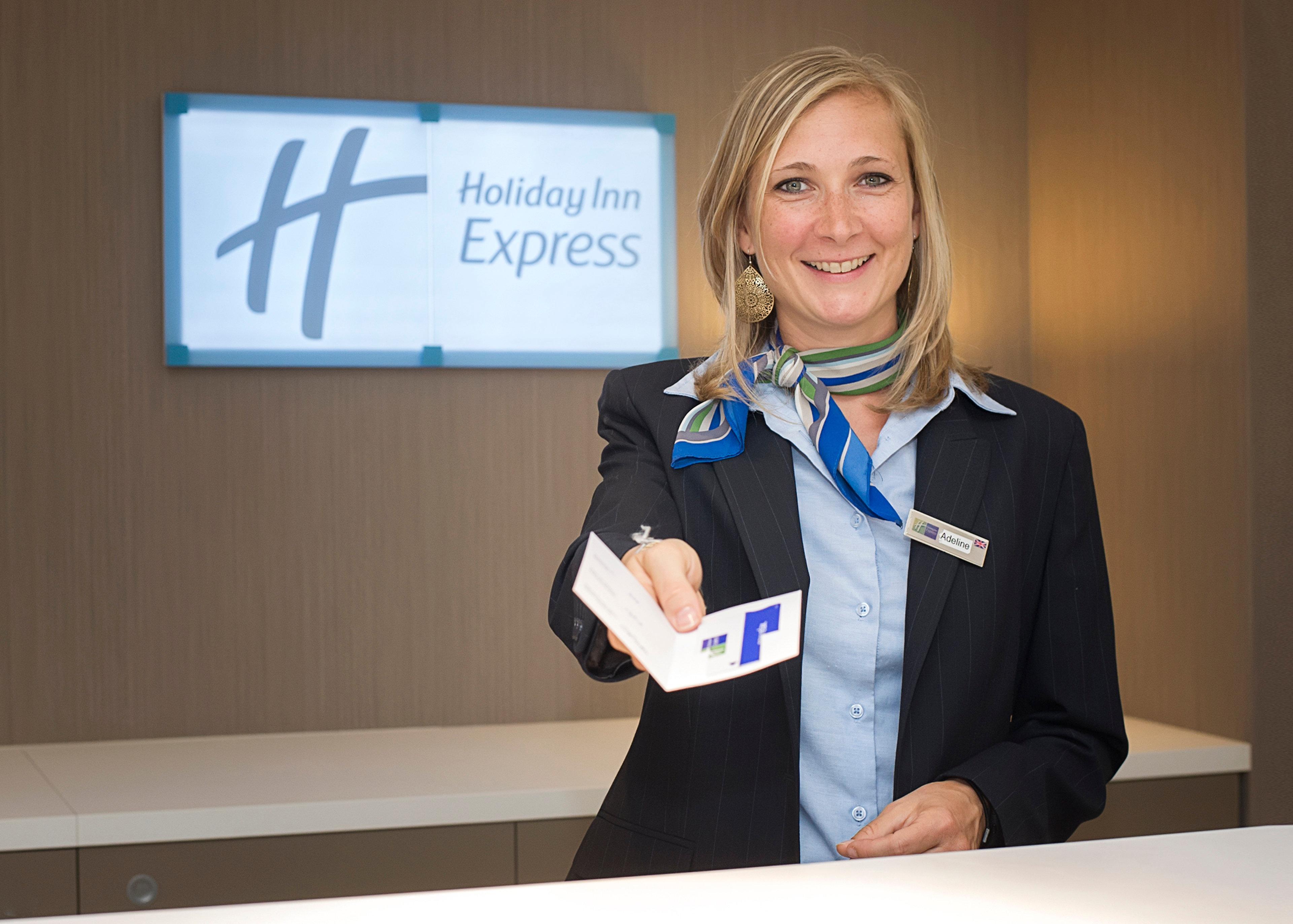 Holiday Inn Express Lille Centre By Ihg מראה חיצוני תמונה