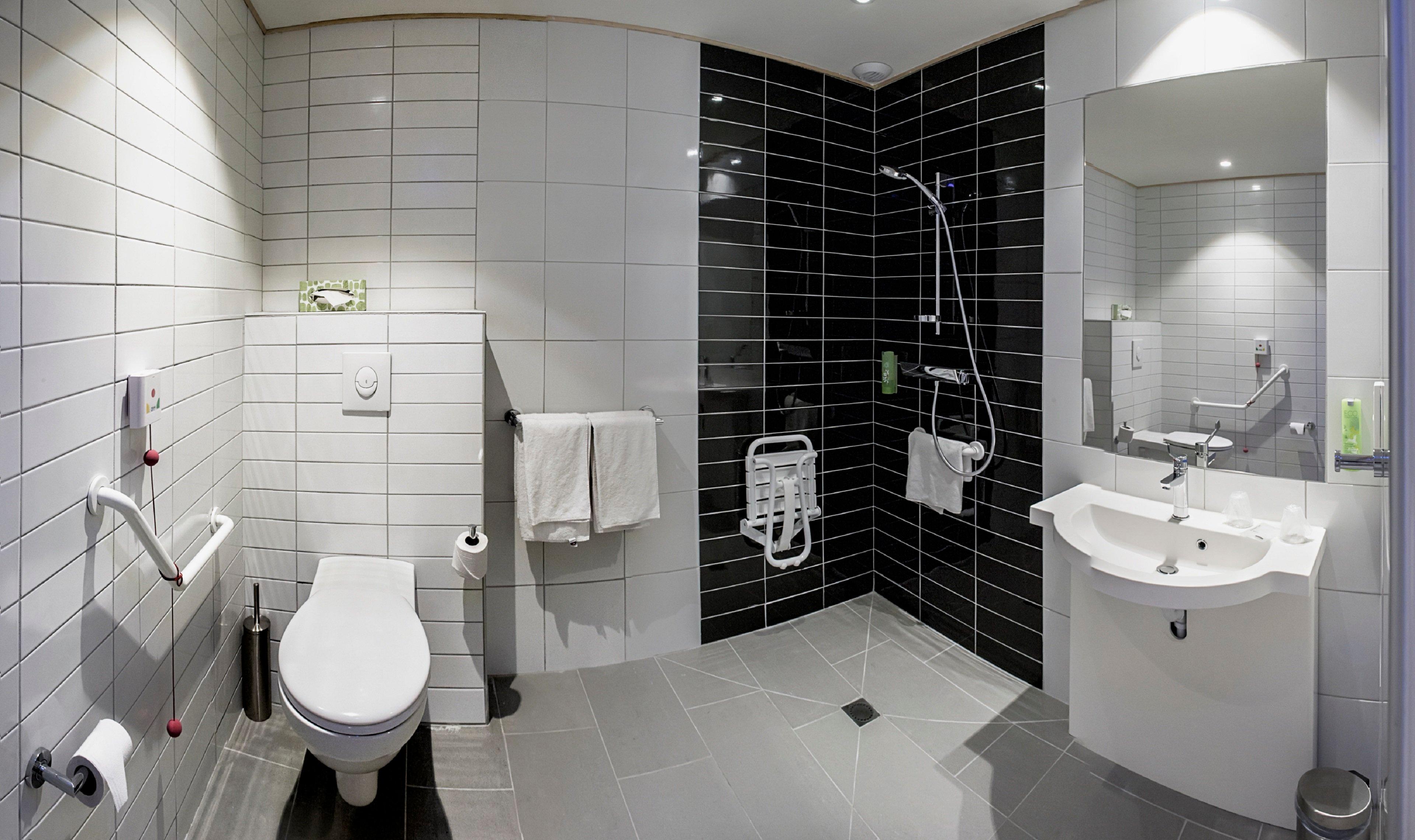 Holiday Inn Express Lille Centre By Ihg מראה חיצוני תמונה