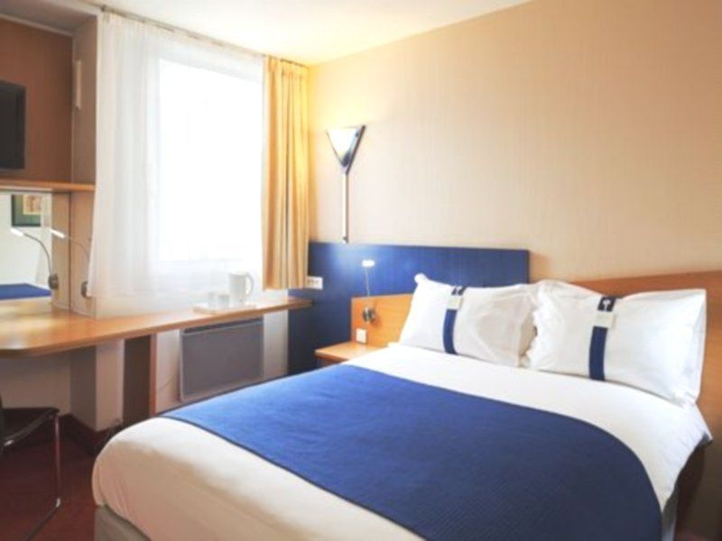 Holiday Inn Express Lille Centre By Ihg מראה חיצוני תמונה